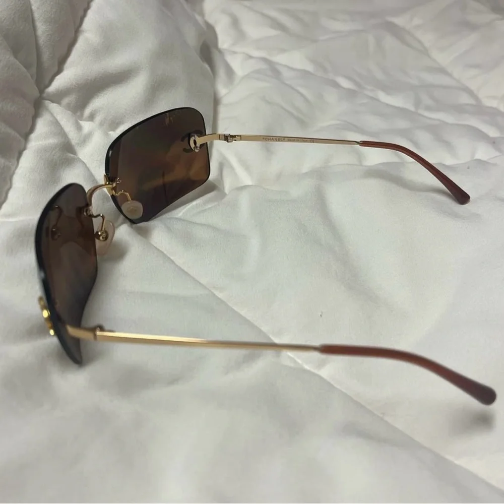 CHANEL Brown Gradient Rimless 4017 Sunglasses with Gold Accents